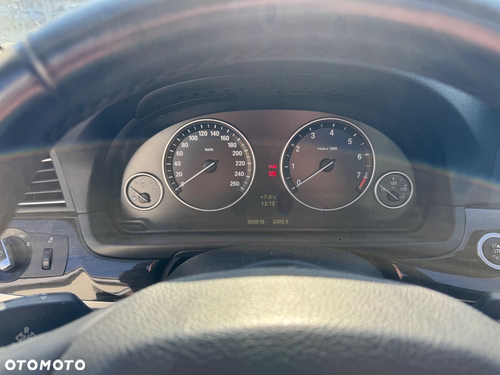 BMW Seria 5 535i - 6