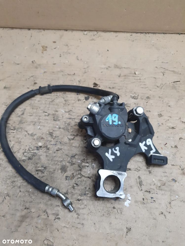 SUZUKI GSX-R 600 750 K8 K9 L0 ZACISK HAMULCOWY TYŁ + MOCOWANIE - 1