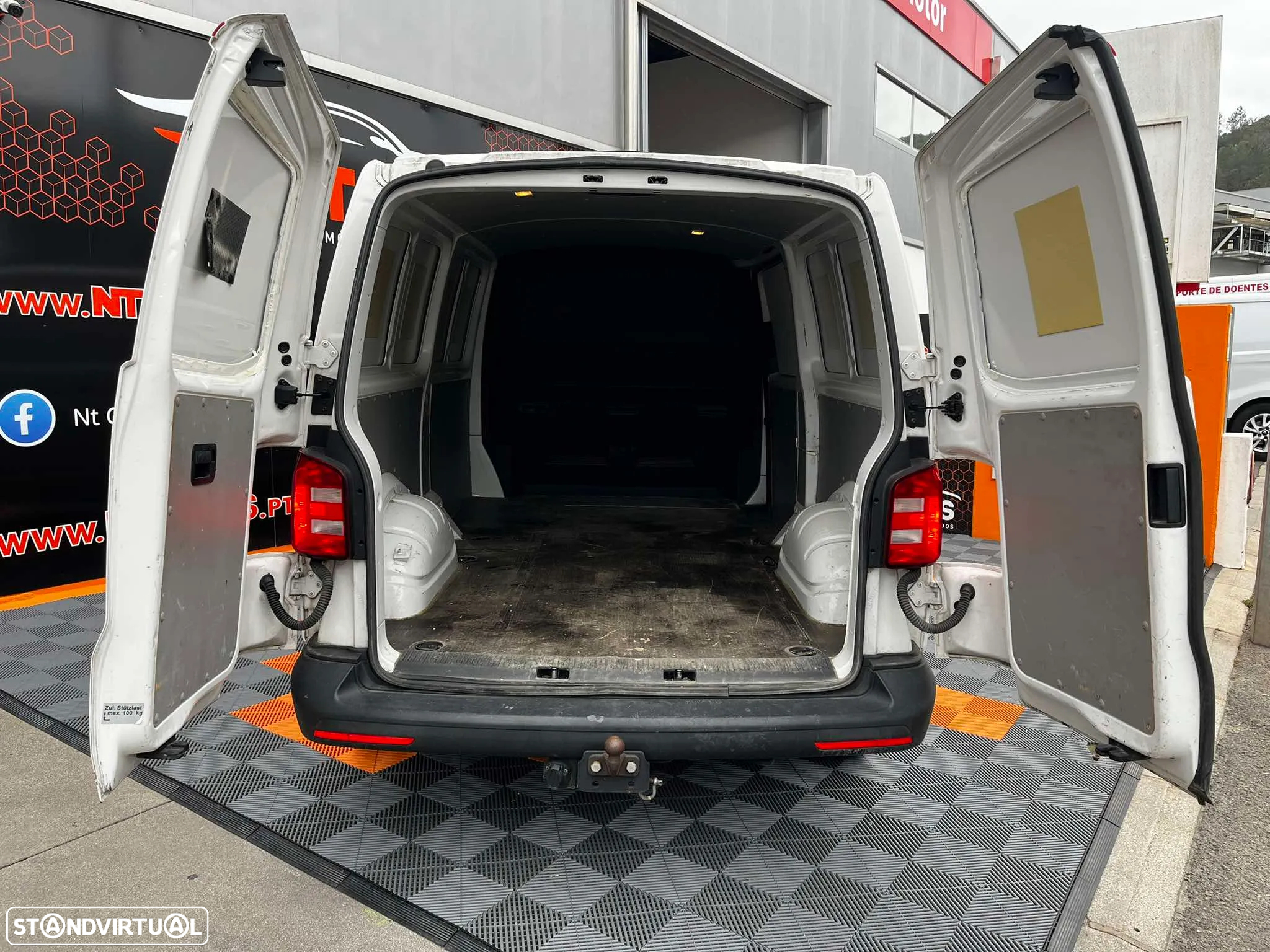 VW TRANSPORTER 2.0 TDI L2H1 - 12