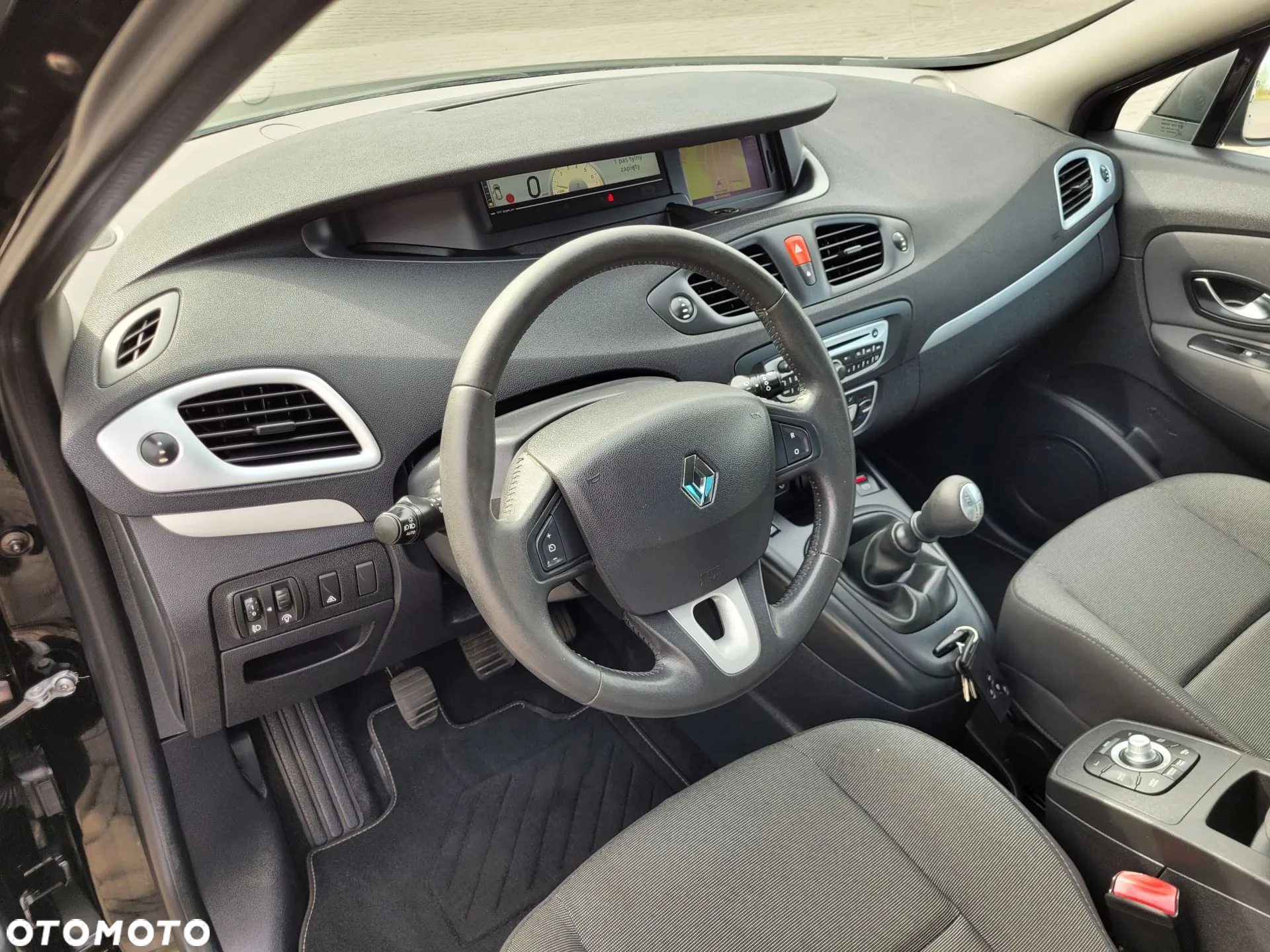 Renault Scenic - 19