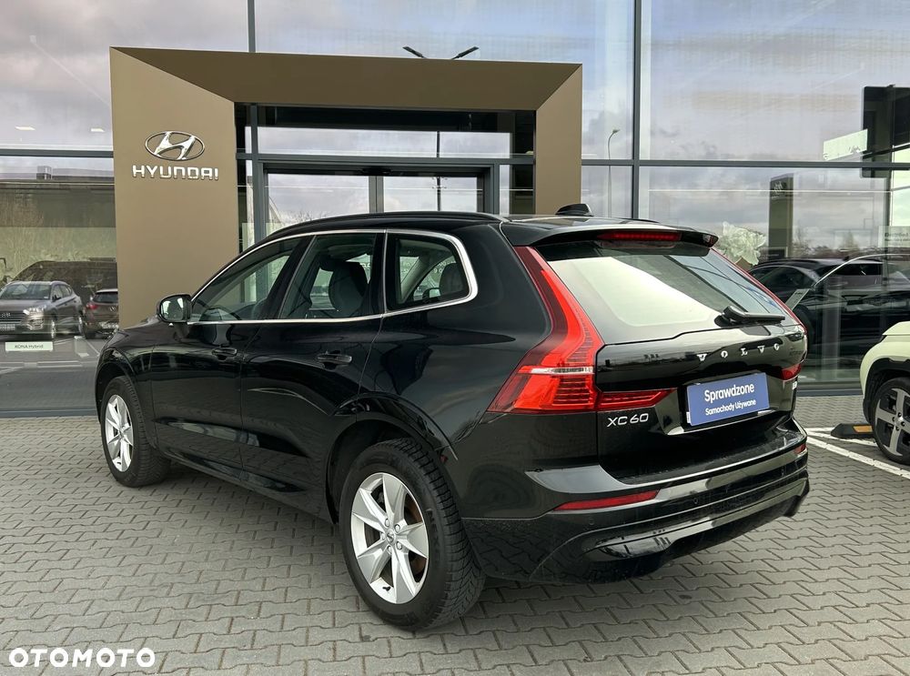 Volvo XC 60 B4 D AWD Momentum Pro - 9