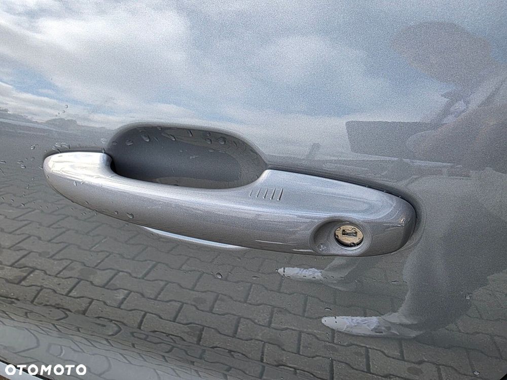 Ford Kuga - 12
