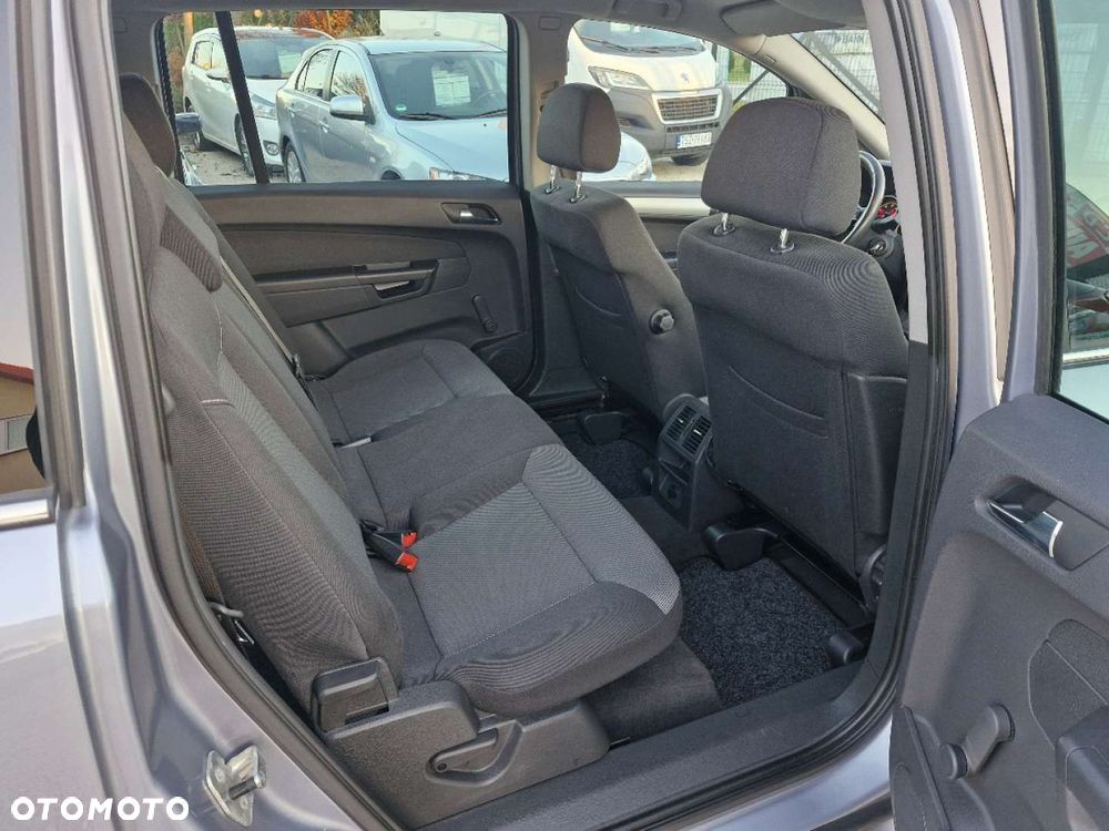 Opel Zafira - 20