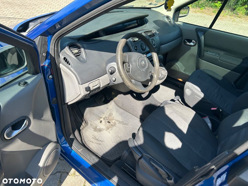 Renault Scenic 2.0 16V Expression - 8