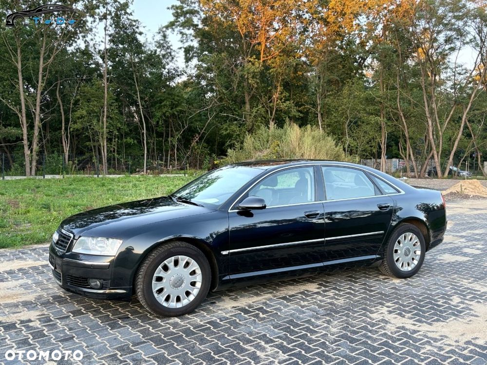 Audi A8 4.2 Quattro - 12