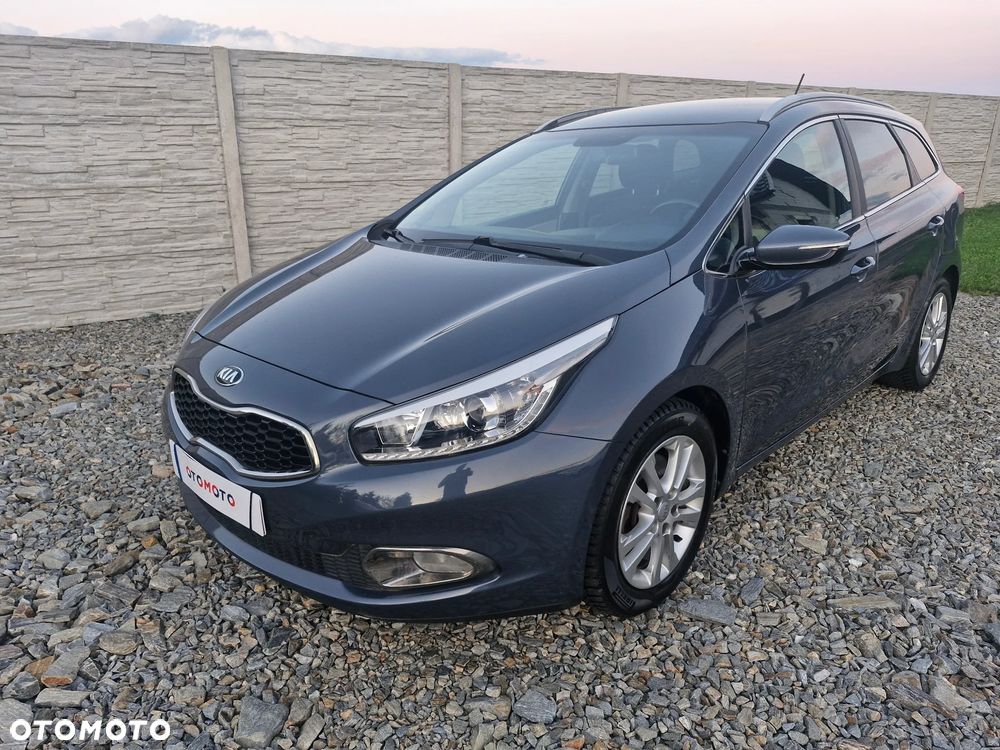 Kia Ceed - 1