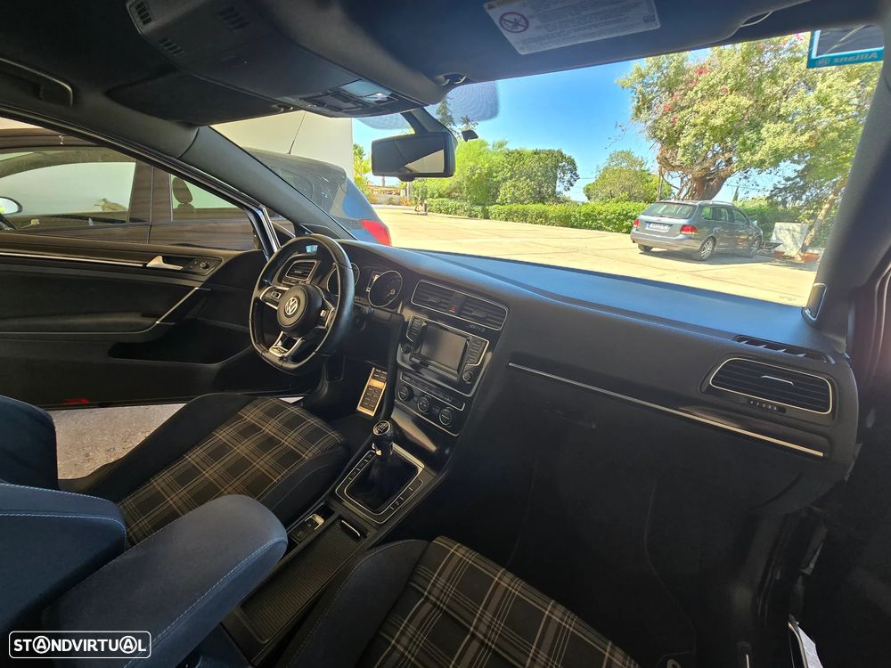 VW Golf GTD BlueMotion - 6