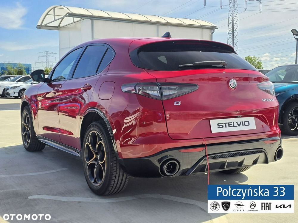 Alfa Romeo Stelvio - 2