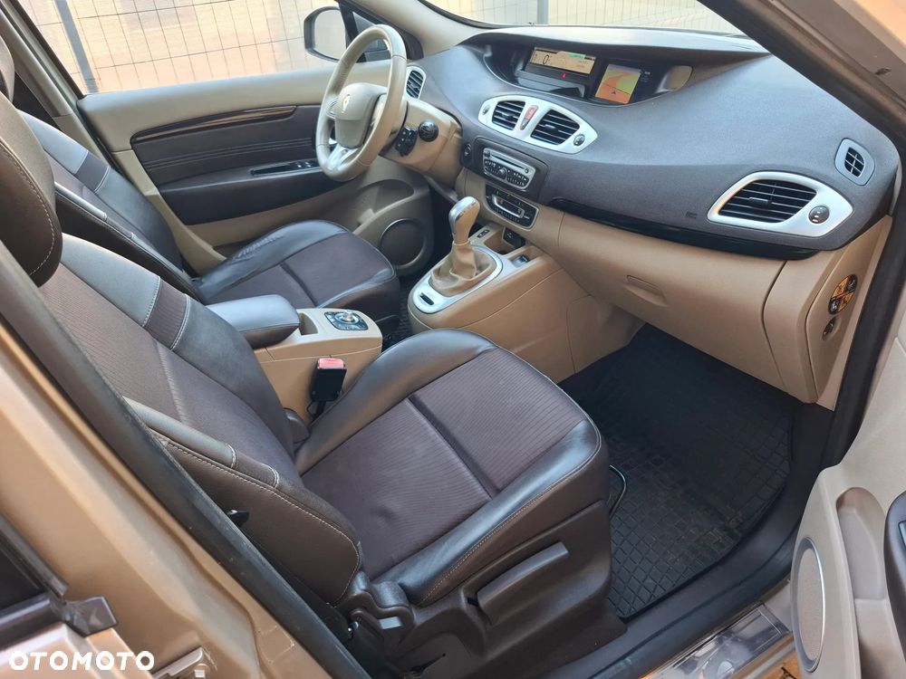 Renault Scenic dCi 150 Automatik Luxe - 24