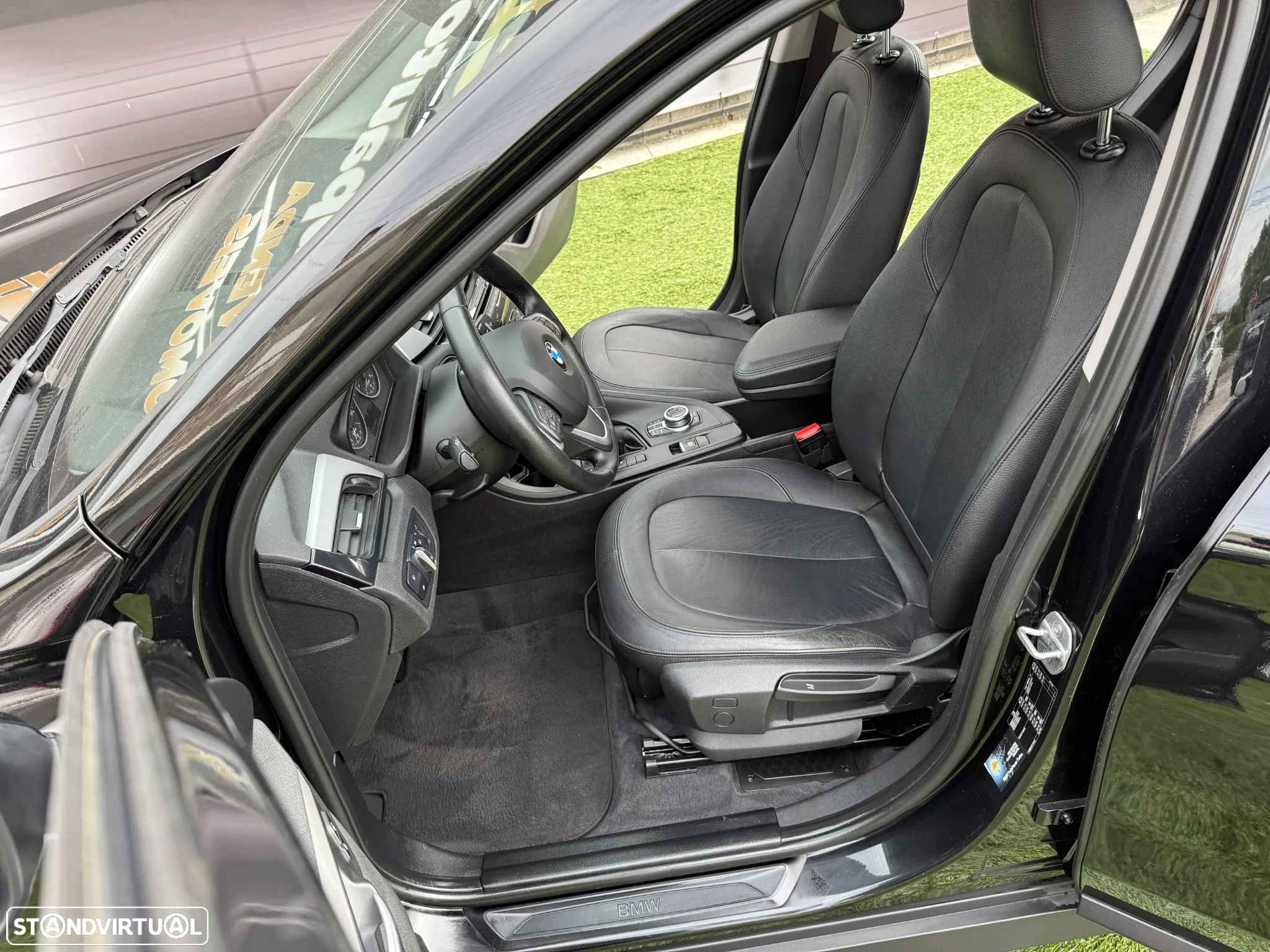 BMW X1 18 d sDrive Auto Pack M - 30