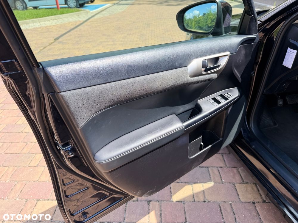 Lexus CT 200h Business - 17