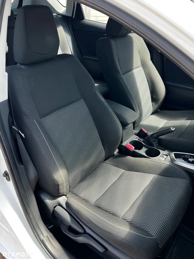 Toyota Auris - 14