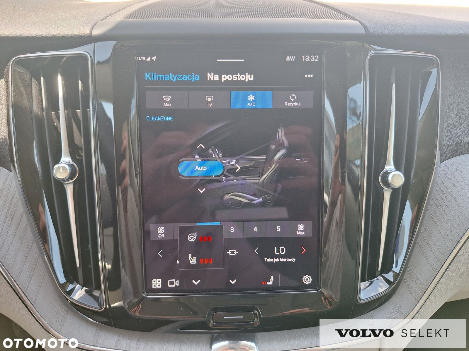 Volvo XC 60 - 22