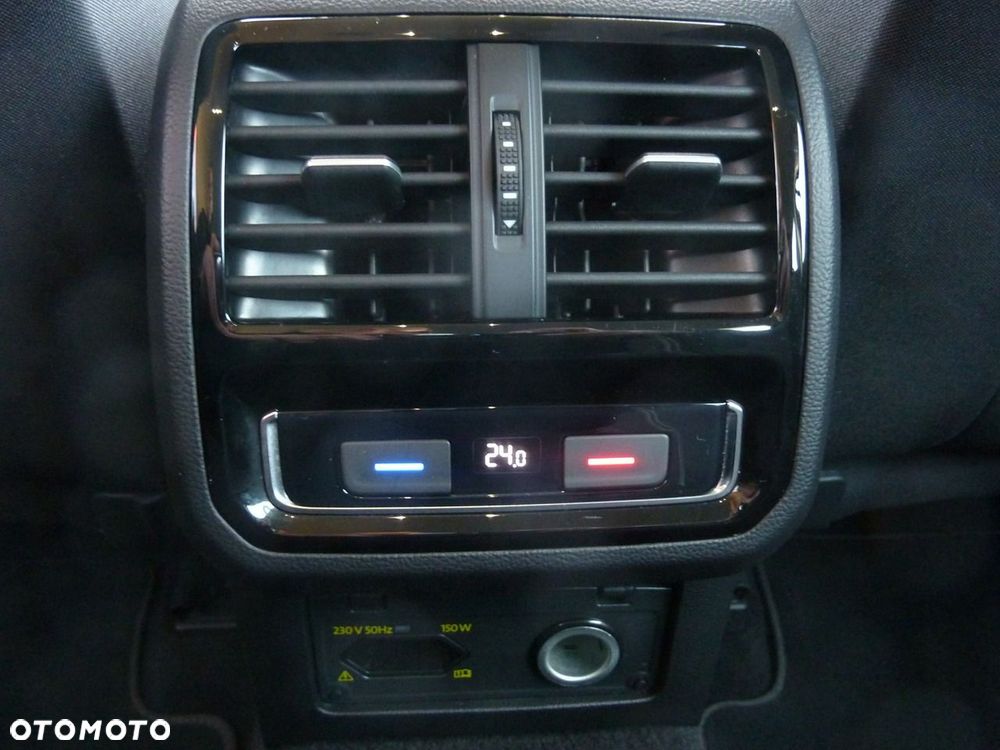 Volkswagen Passat - 33