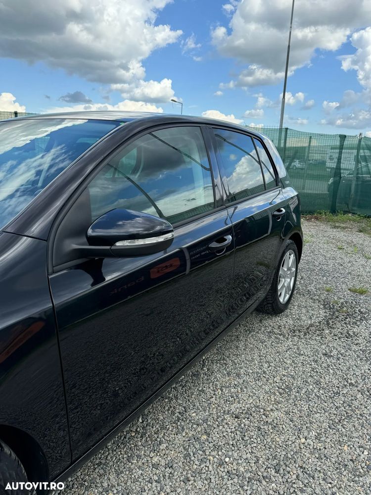 Volkswagen Golf - 18