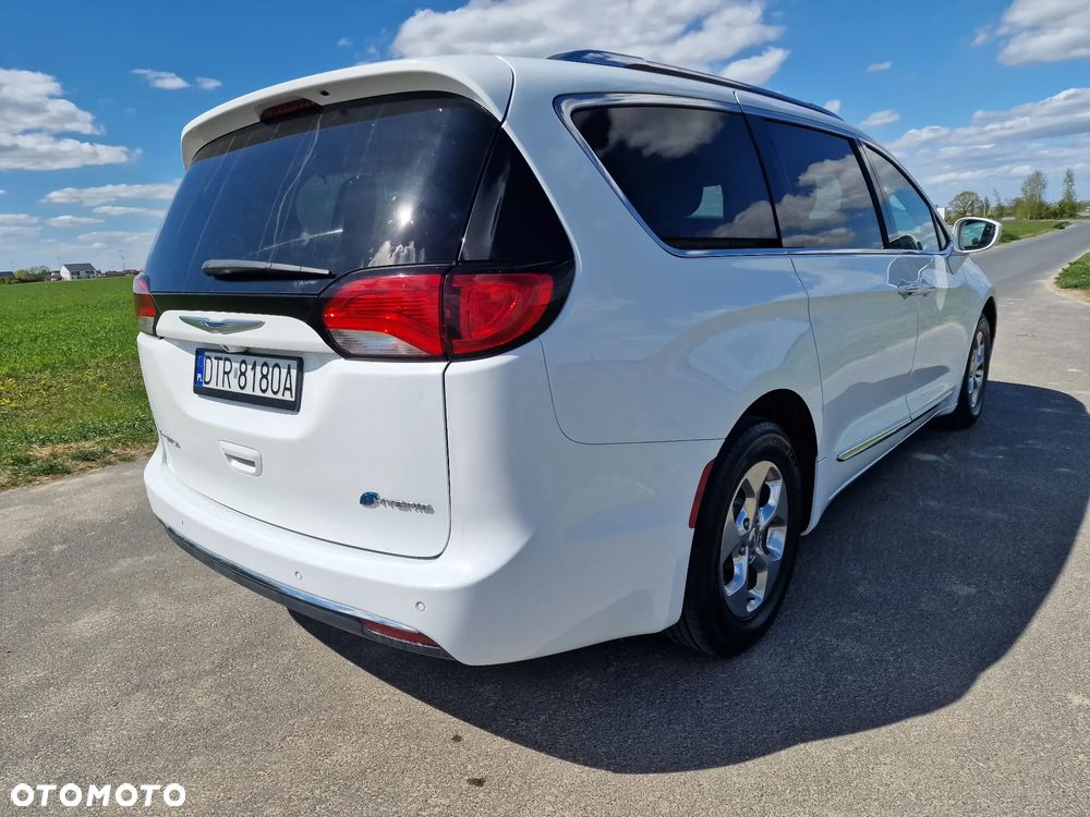 Chrysler Pacifica - 18