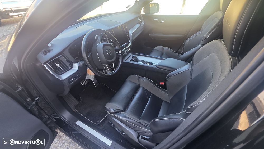 Volvo XC 60 2.0 T8 PHEV R-Design AWD - 5