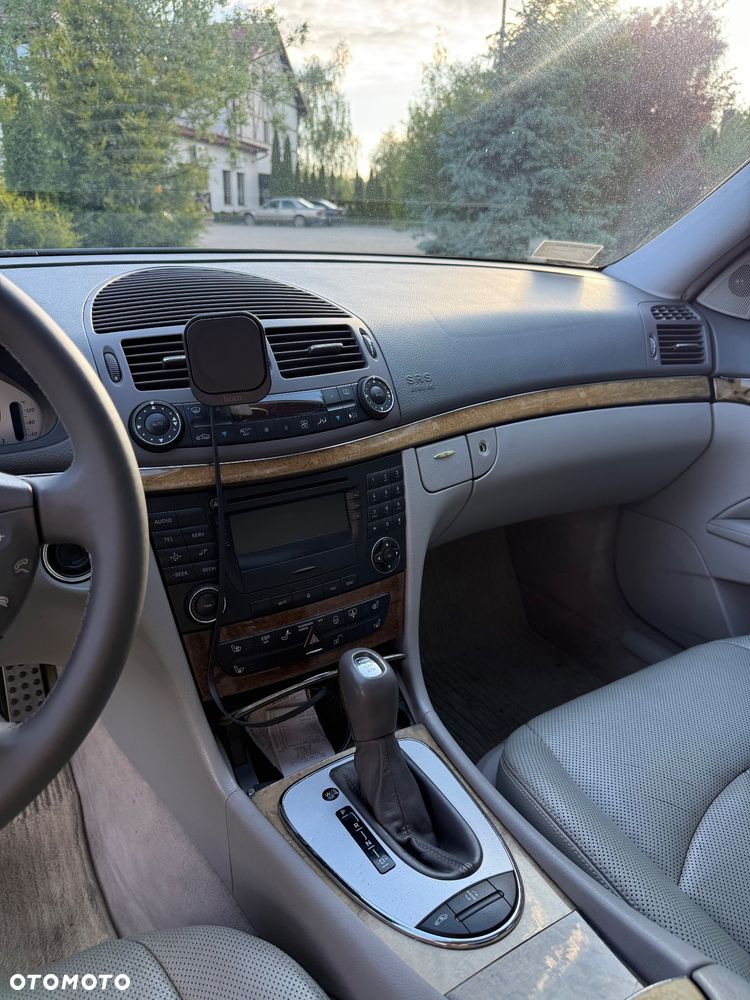 Mercedes-Benz Klasa E 500 Avantgarde Sport Edition - 11