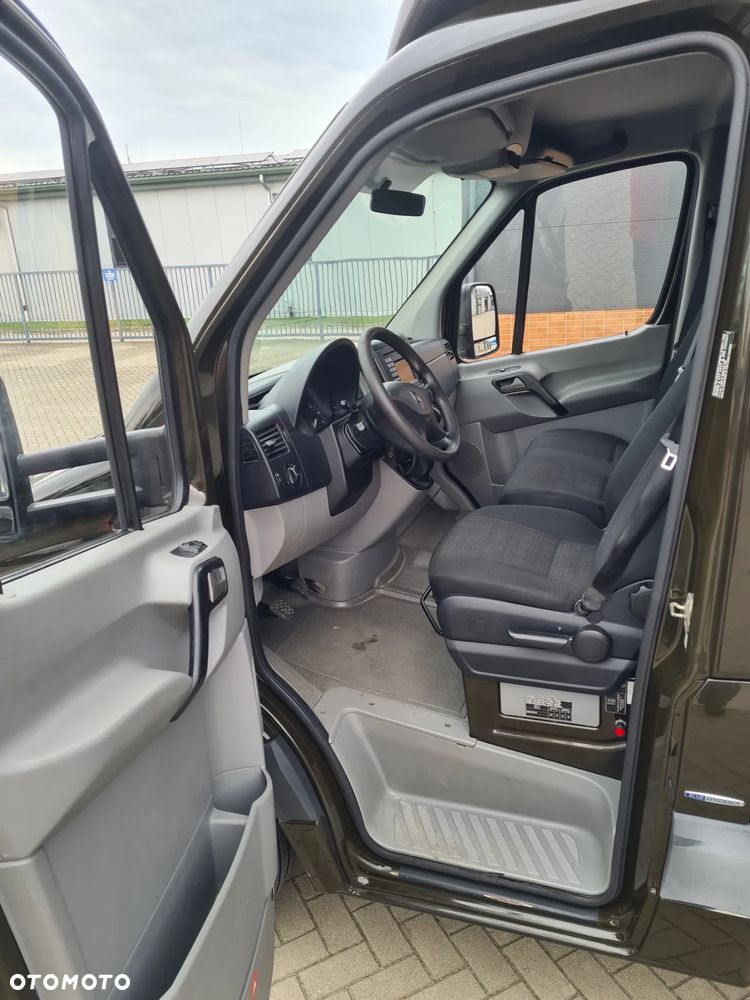 Mercedes-Benz Sprinter - 5