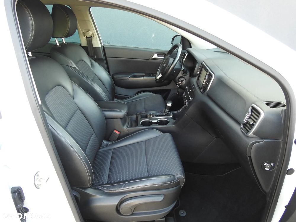 Kia Sportage 1.7 CRDI 2WD ISG Dream-Team Edition - 12