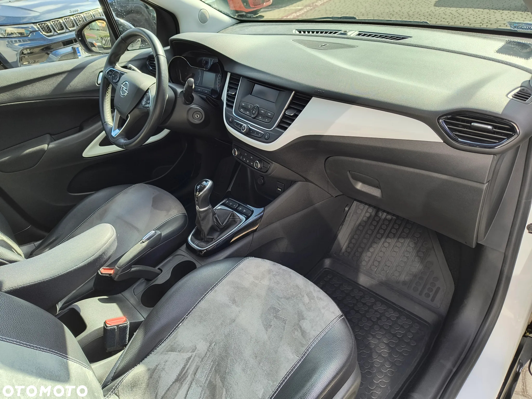 Opel Crossland X 1.2 Enjoy - 9