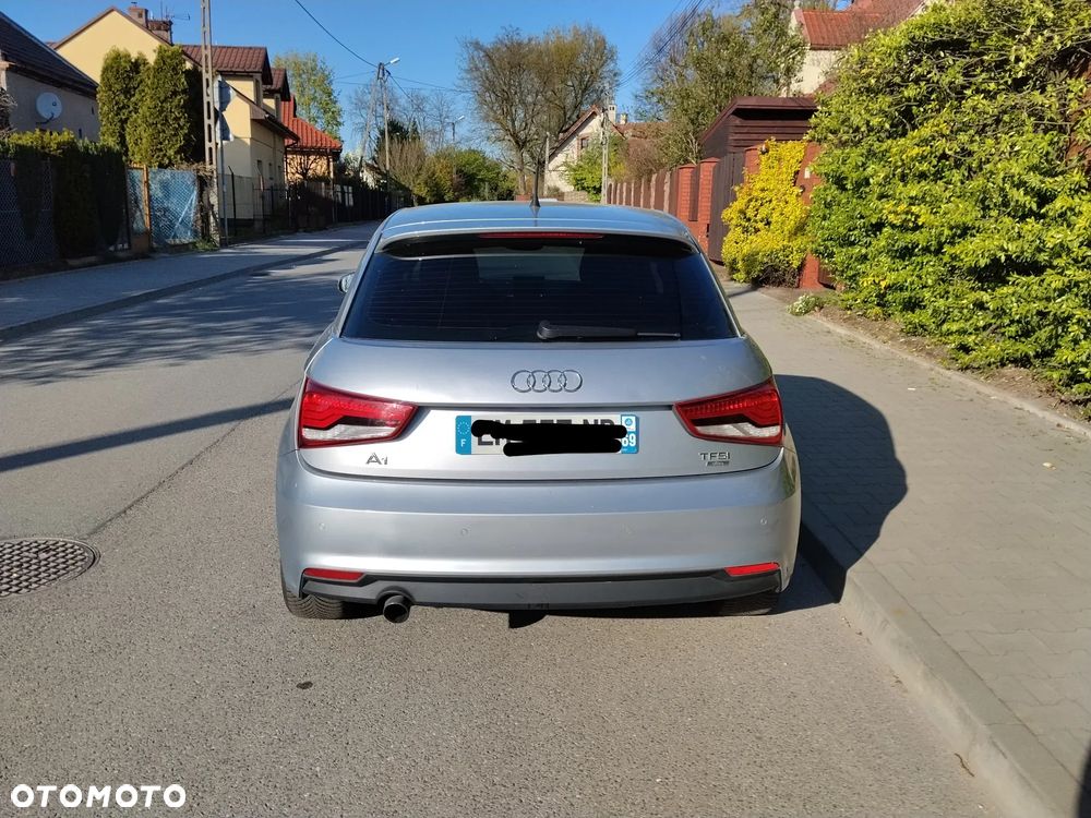 Audi A1 Sportback 1.0 TFSI ultra S tronic - 10