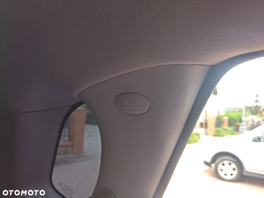 Hyundai Tucson 2.0 Comfort 2WD - 38