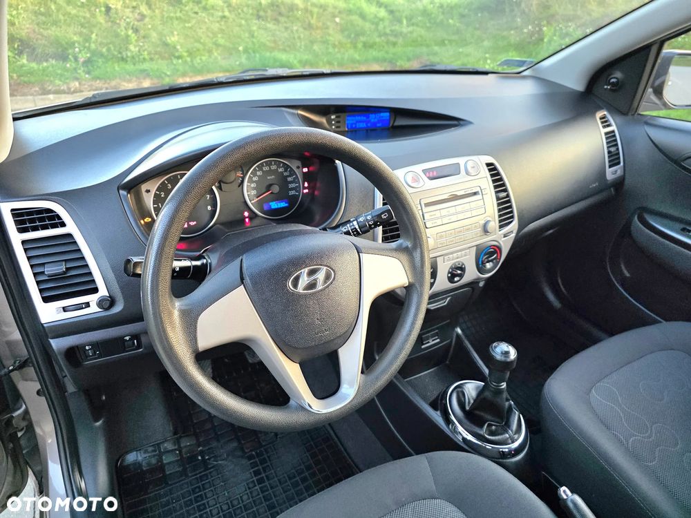 Hyundai i20 - 15