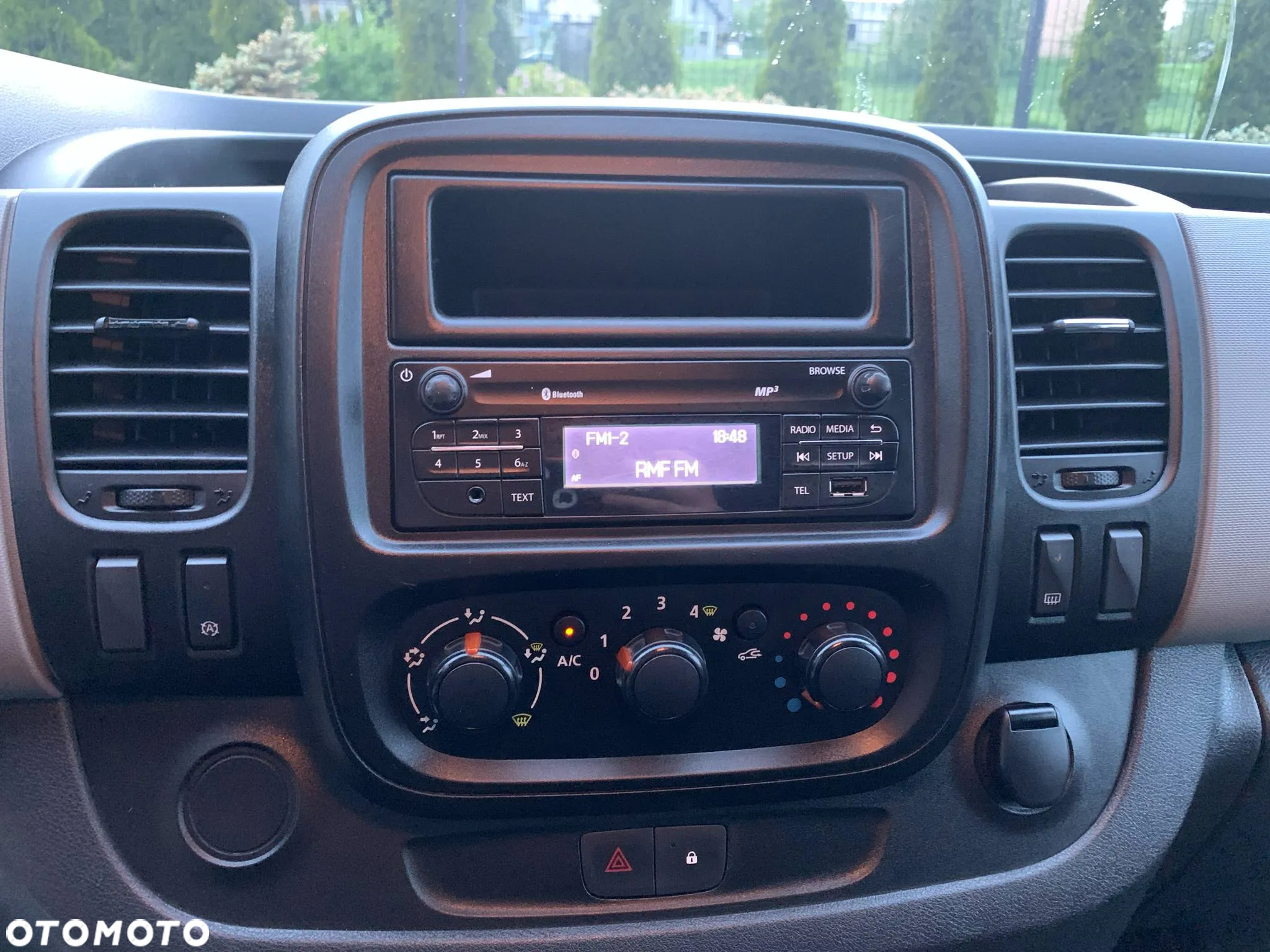 Renault Trafic Bluetooth Relingi Bardzo Zadbany Long - 38