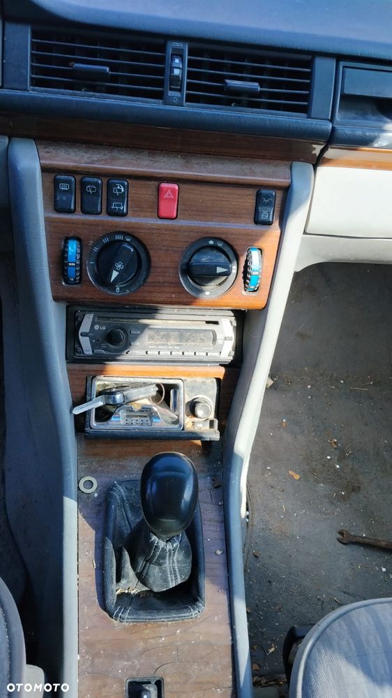 Mercedes-Benz W124 (1984-1993) - 8