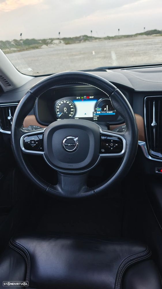 Volvo V90 - 37