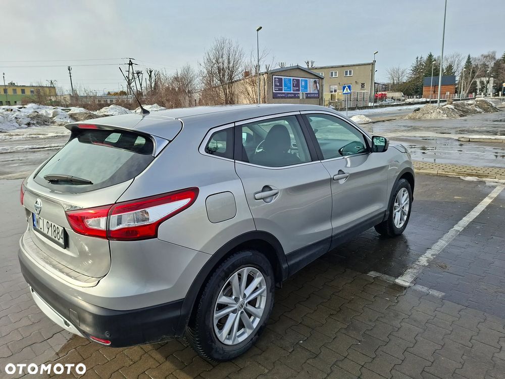 Nissan Qashqai - 10