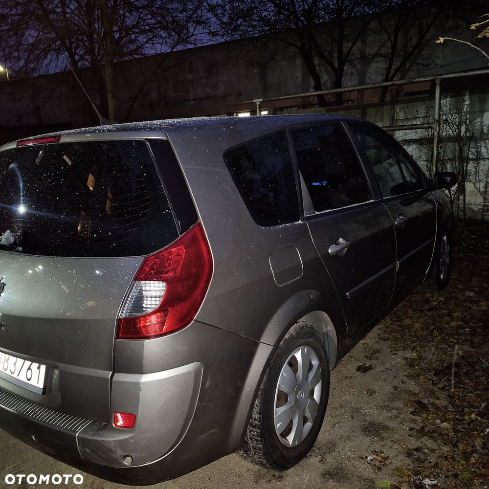 Renault Scenic - 12