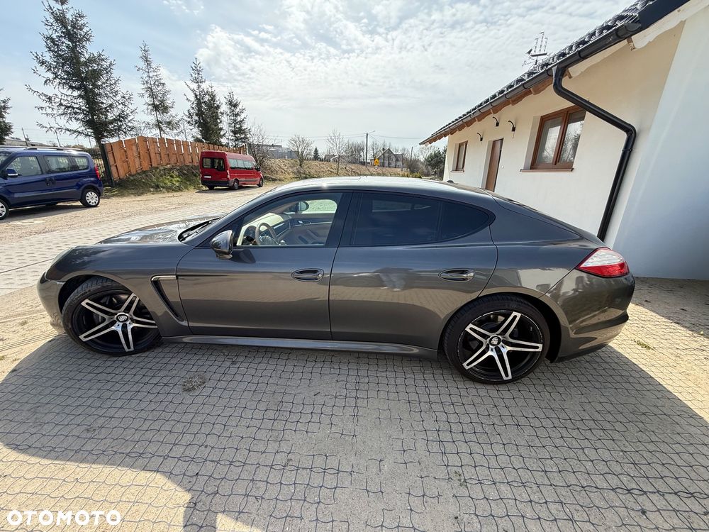 Porsche Panamera 4 PDK - 5