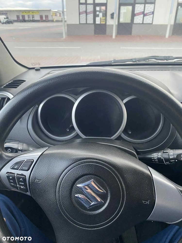 Suzuki Grand Vitara 1.9 DDiS - 5