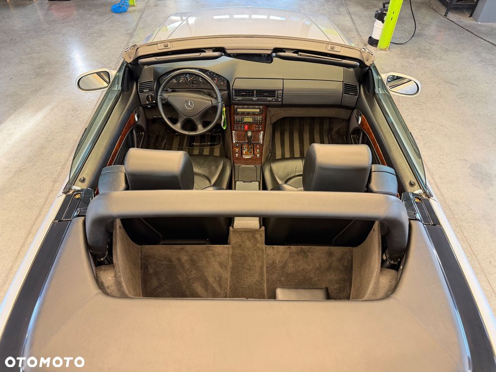 Mercedes-Benz SL - 20