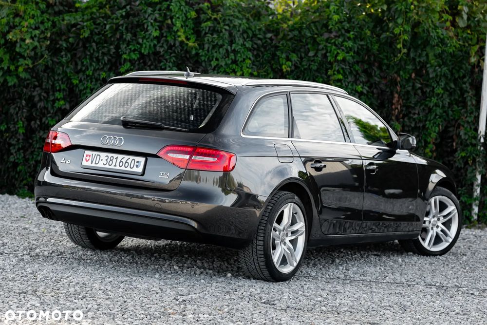 Audi A4 Avant 2.0 TDI DPF quattro Attraction - 10