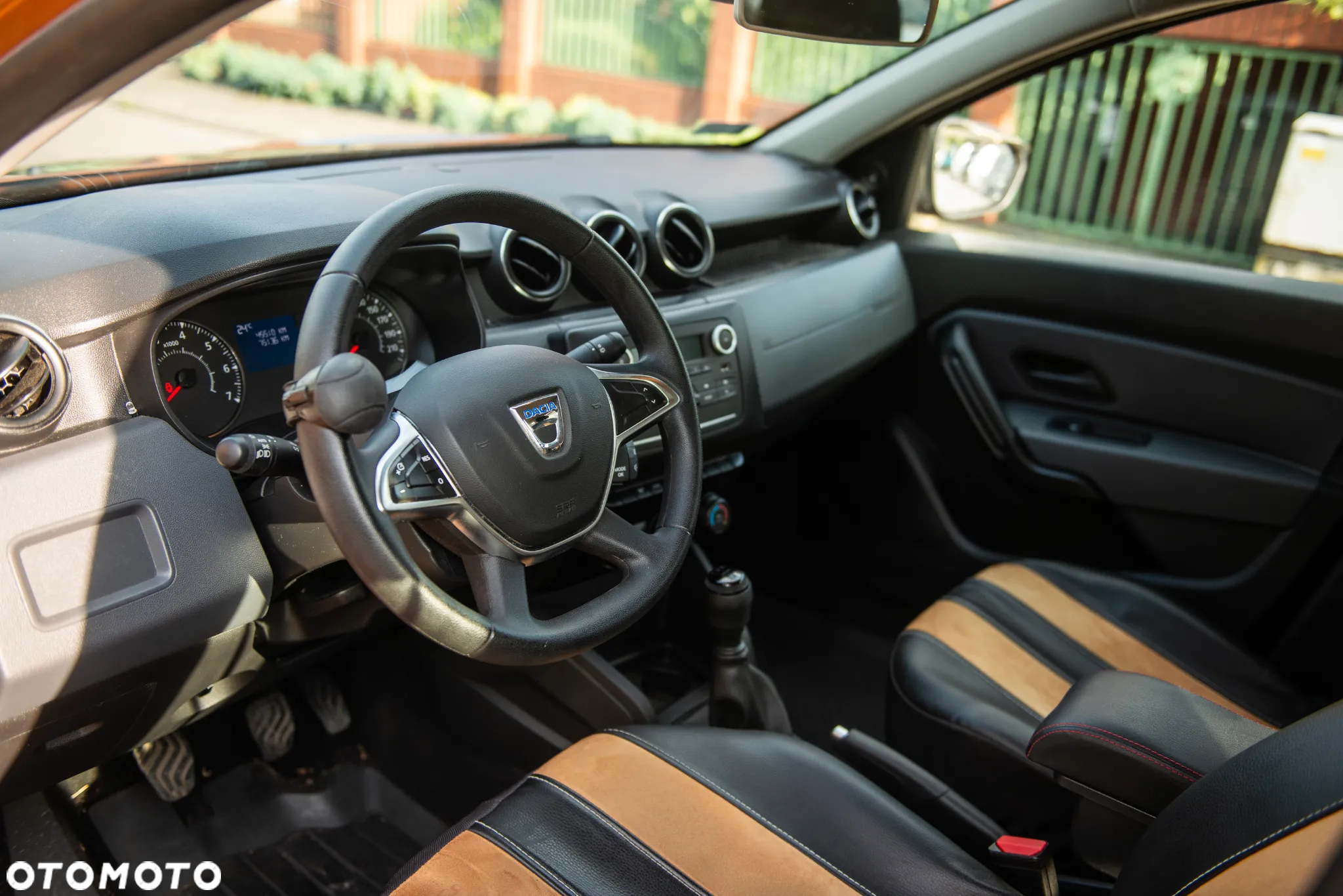 Dacia Duster 1.6 SCe Comfort - 19
