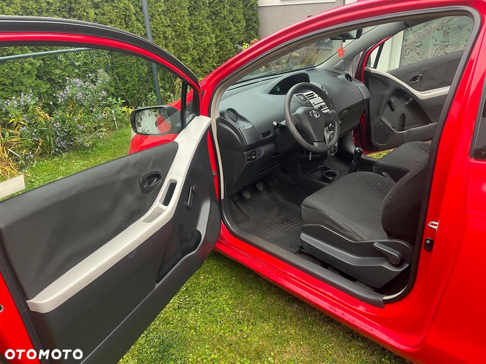 Toyota Yaris - 5