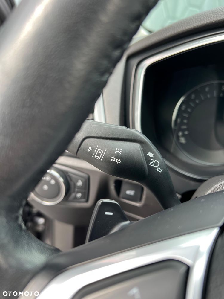 Ford Mondeo 2.0 TDCi Titanium PowerShift - 19