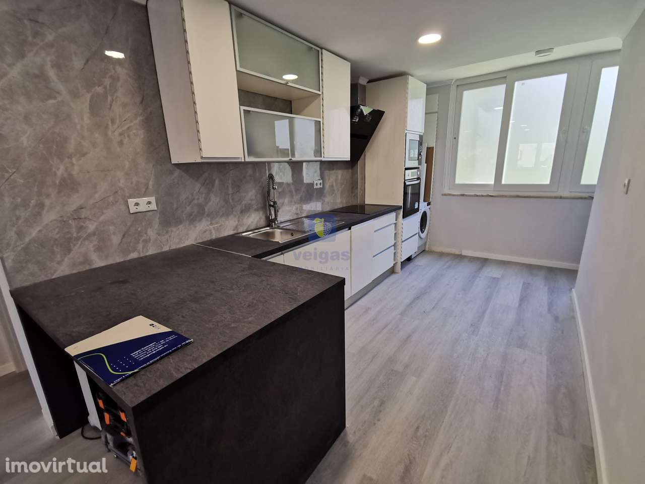 Lisboa - Benfica, apartamento T2 com Excelente localização em Remodela - Grande imagem: 2/16