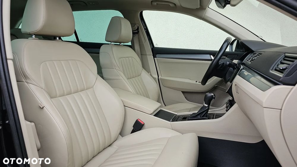 Skoda Superb Combi 1.4 TSI ACT DSG Style - 33