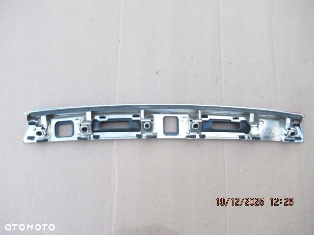 76801-02k30/40 blenda klapy corolla e 21 sedan - 2