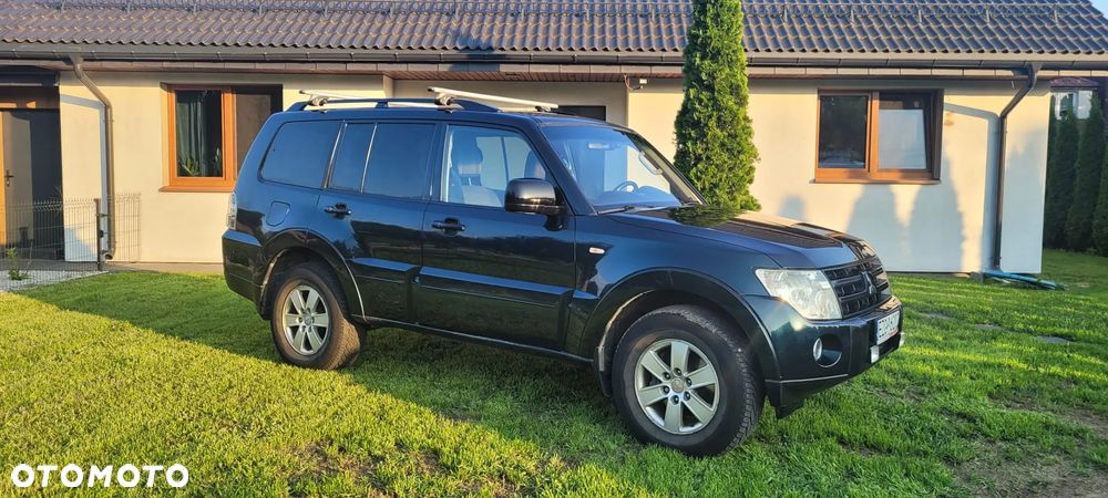 Mitsubishi Pajero - 1