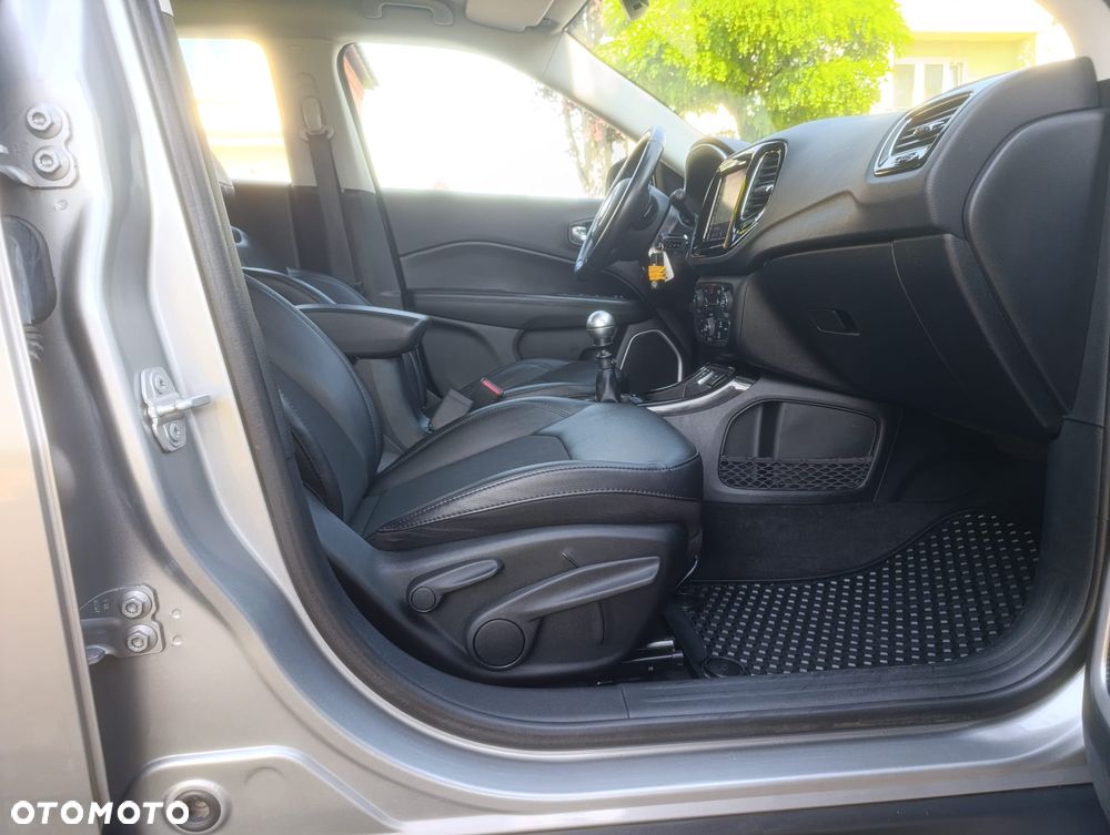 Jeep Compass 1.4 TMair Limited FWD S&S - 28