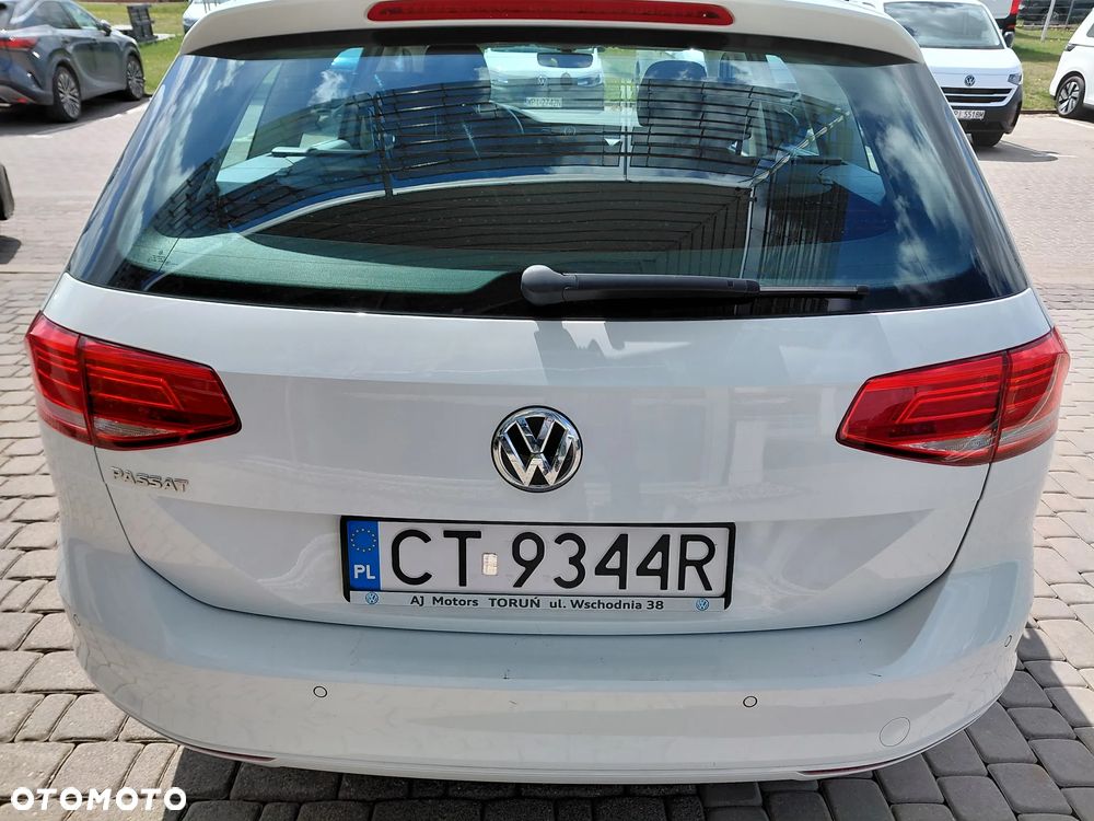 Volkswagen Passat 1.4 TSI BMT Trendline - 8