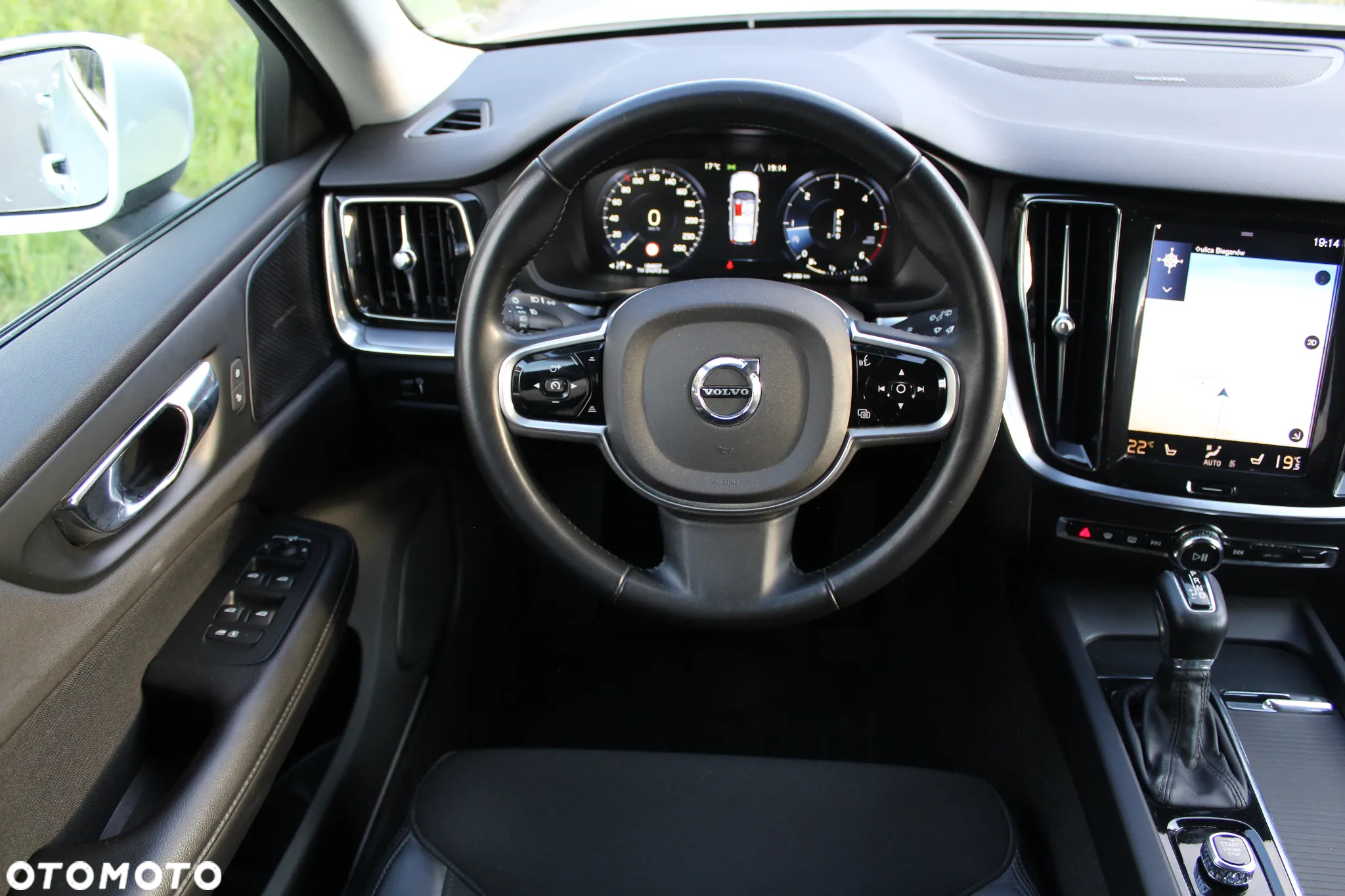 Volvo V60 Cross Country D4 AWD Geartronic Pro - 38