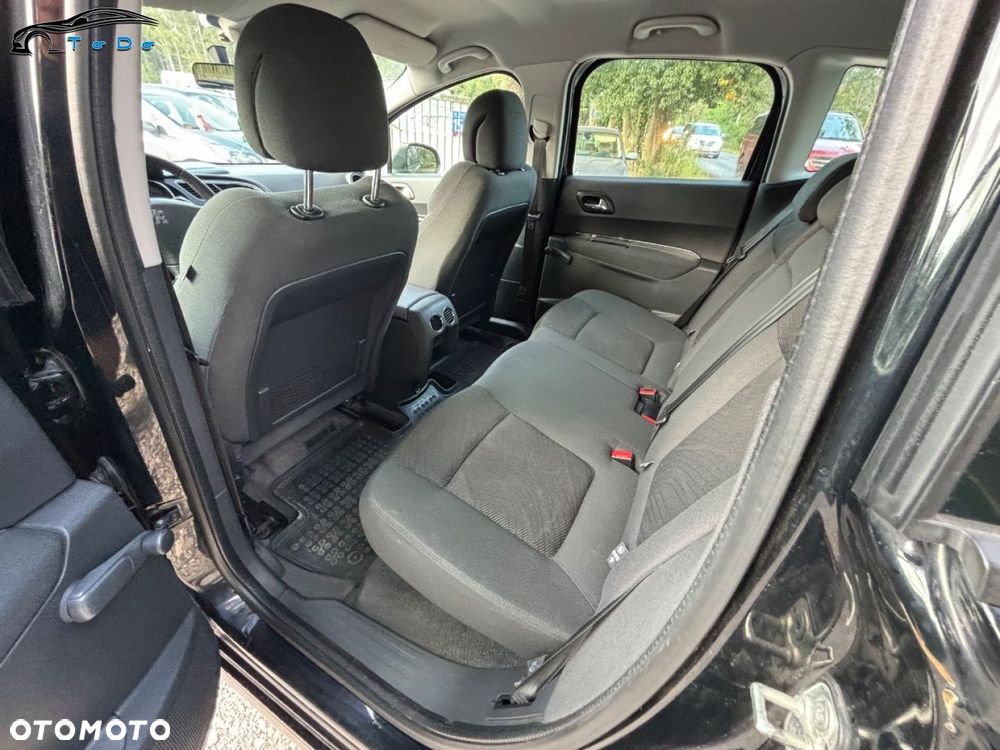 Peugeot 3008 1.6 e-HDi Active S&S - 16