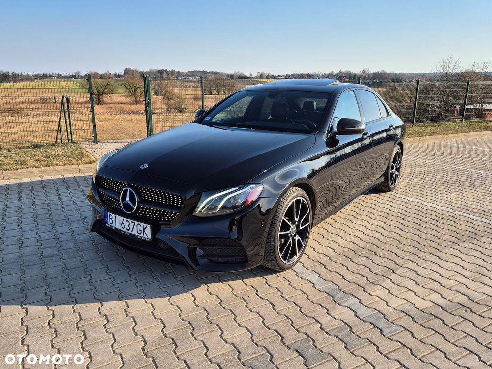 Mercedes-Benz Klasa E 300 9G-TRONIC AMG Line - 3