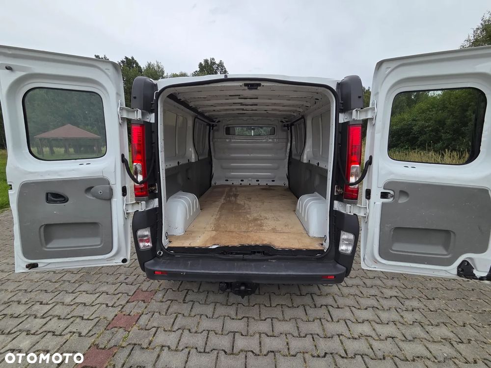 Renault Trafic - 23